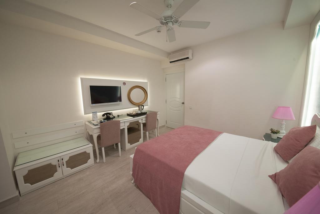 Montebello Deluxe Oludeniz