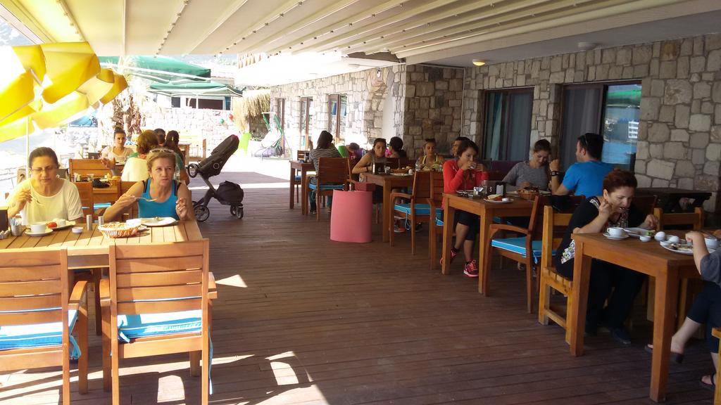 Aparthotel Tasada *