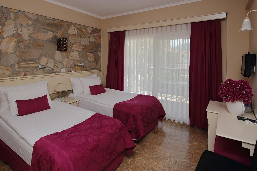 Hotel Sina (adults Only)