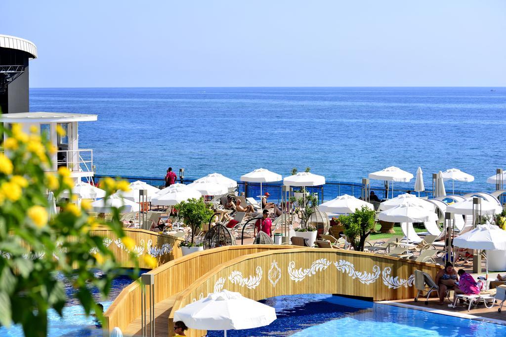 Hotel Azura Deluxe & Avsallar