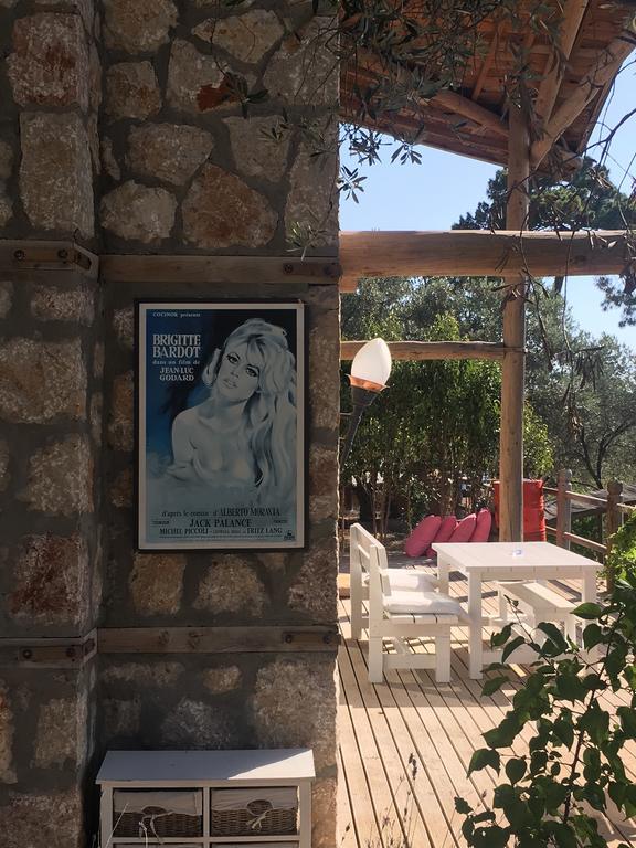Hotel Prima Donna - Couples Only *