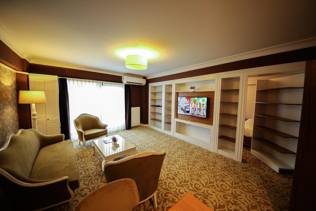 Hotel My