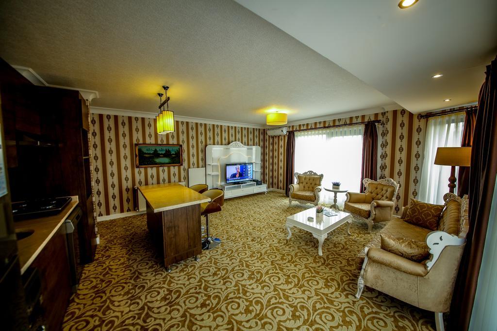 Hotel My