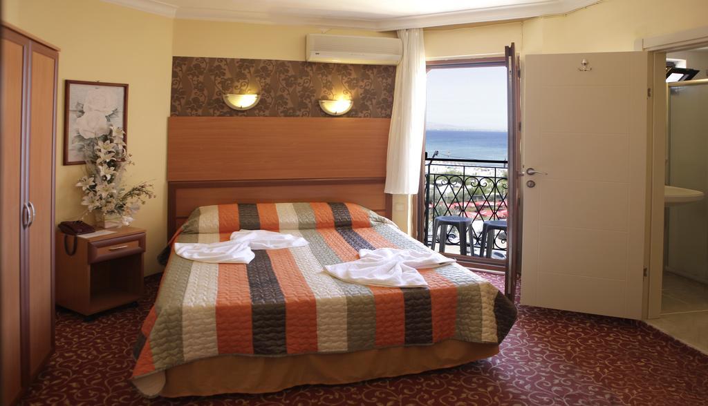 Hotel Palmera 3*