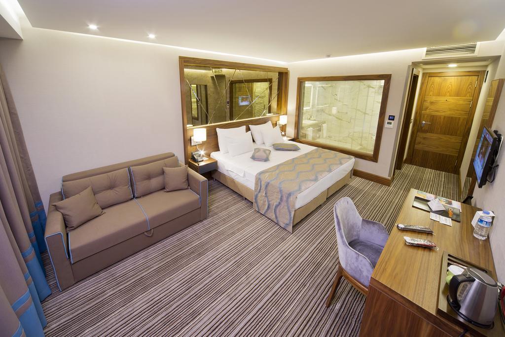 Hotel Artur 3*