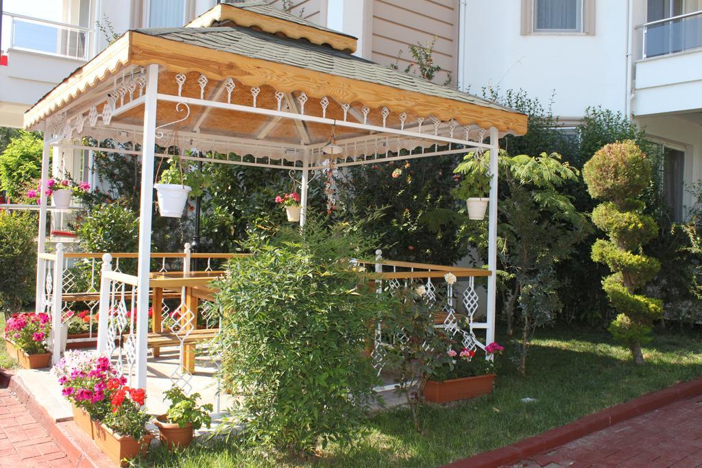 Aloria Garden