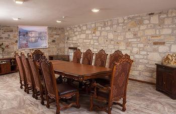 Hotel La Petra - Special Class Yenifoca