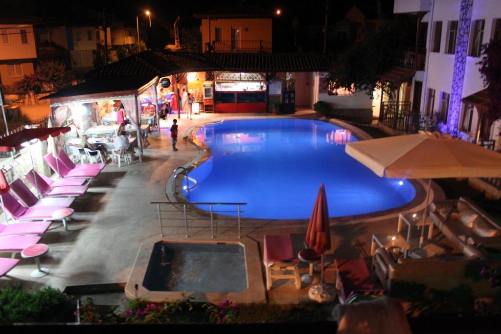 Aparthotel B.c. Alya