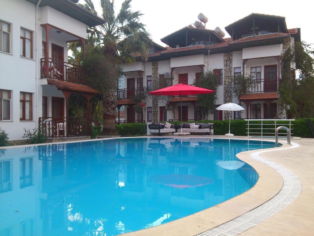 Aparthotel B.c. Alya 2*