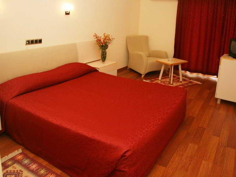 Altinorfoz Hotel 4*