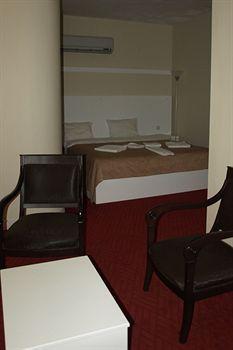 Arsen Hotel