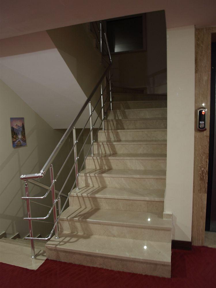 Arsen Hotel 3*