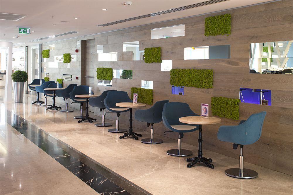 Ramada & By Wyndham Izmir 4*