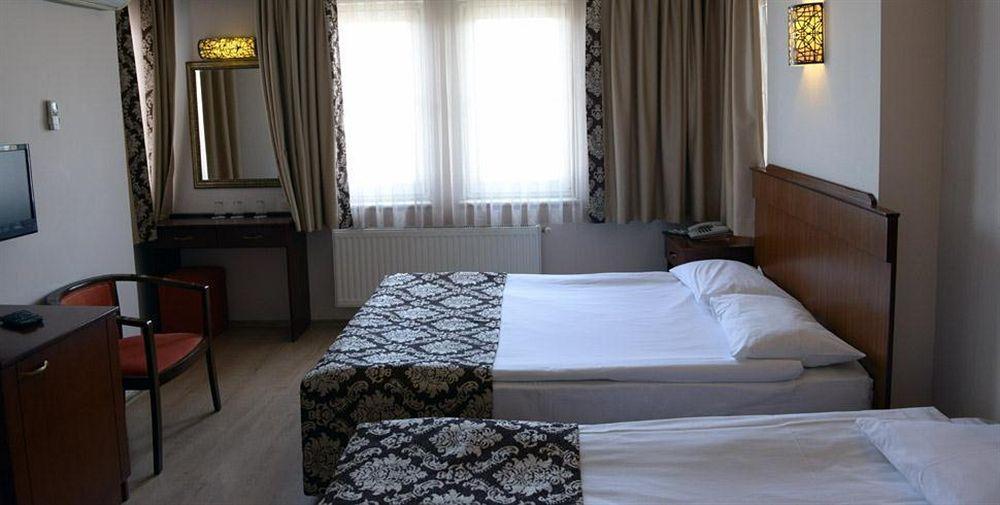 Helen Hotel 3*