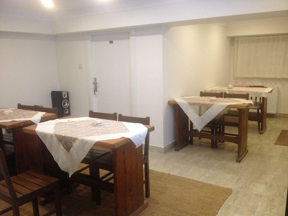 Galley 3*