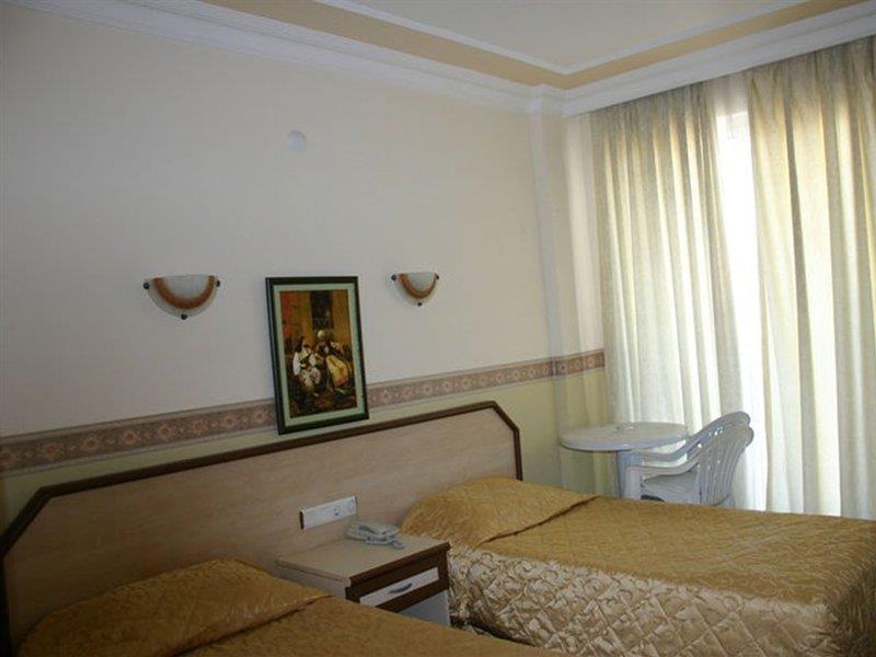 Kleopatra Saray Hotel 2*