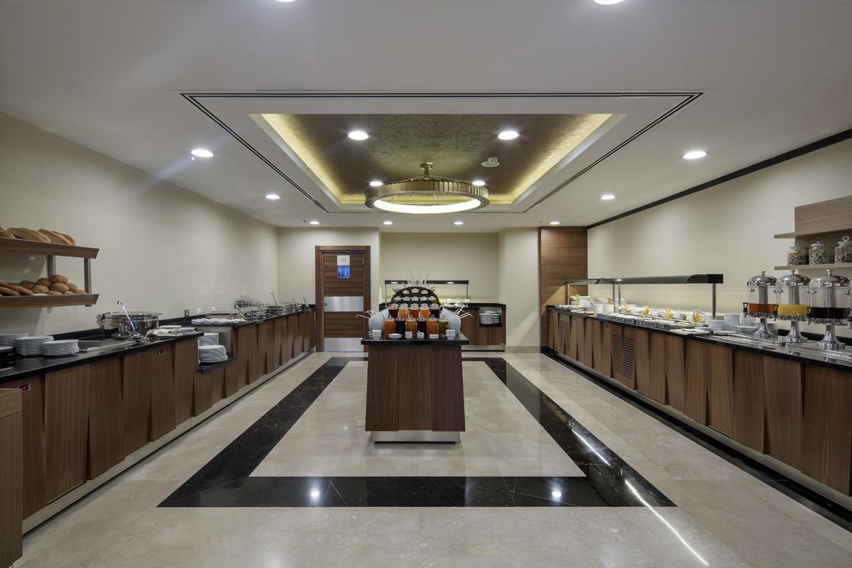 Ramada By Wyndham Hotel 4*