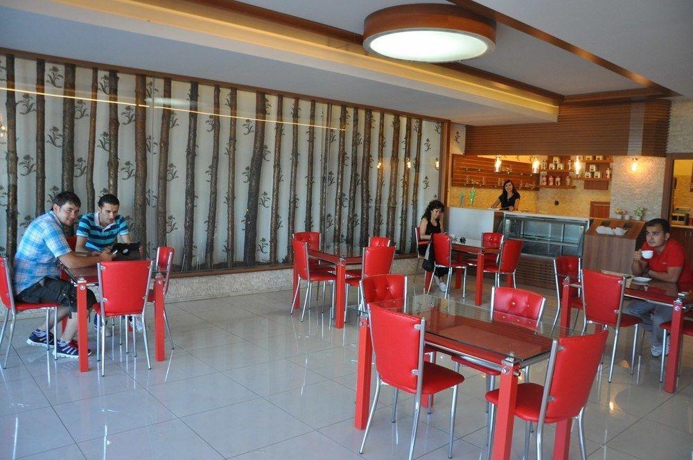 Marina Hotel 3*