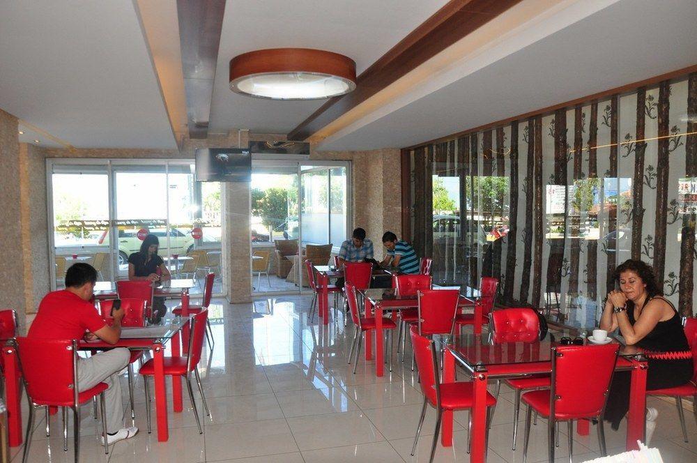 Marina Hotel