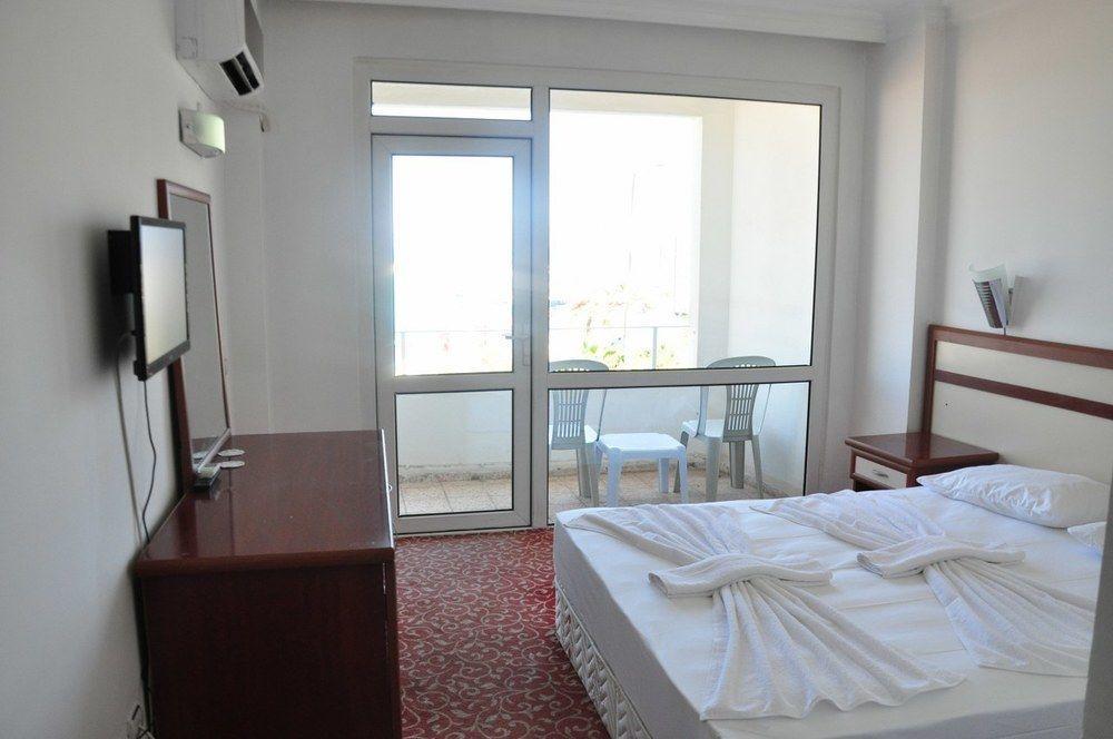 Marina Hotel 3*