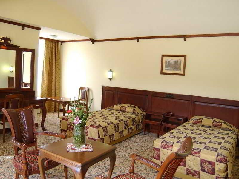 Elruha Hotel