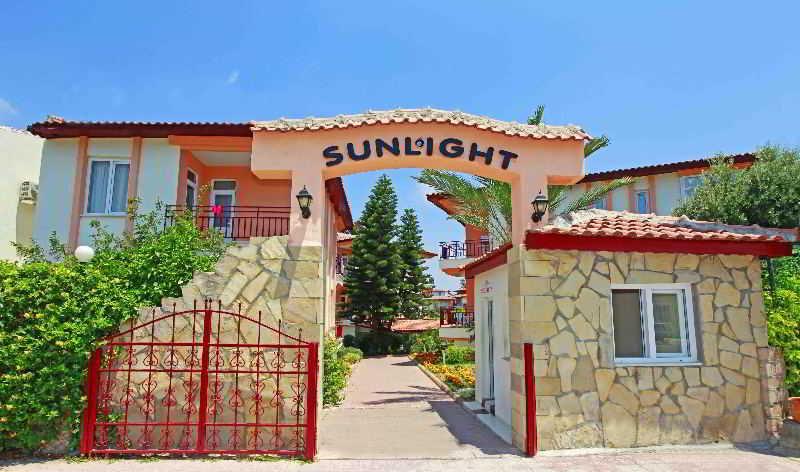 Sunlight Garden Side