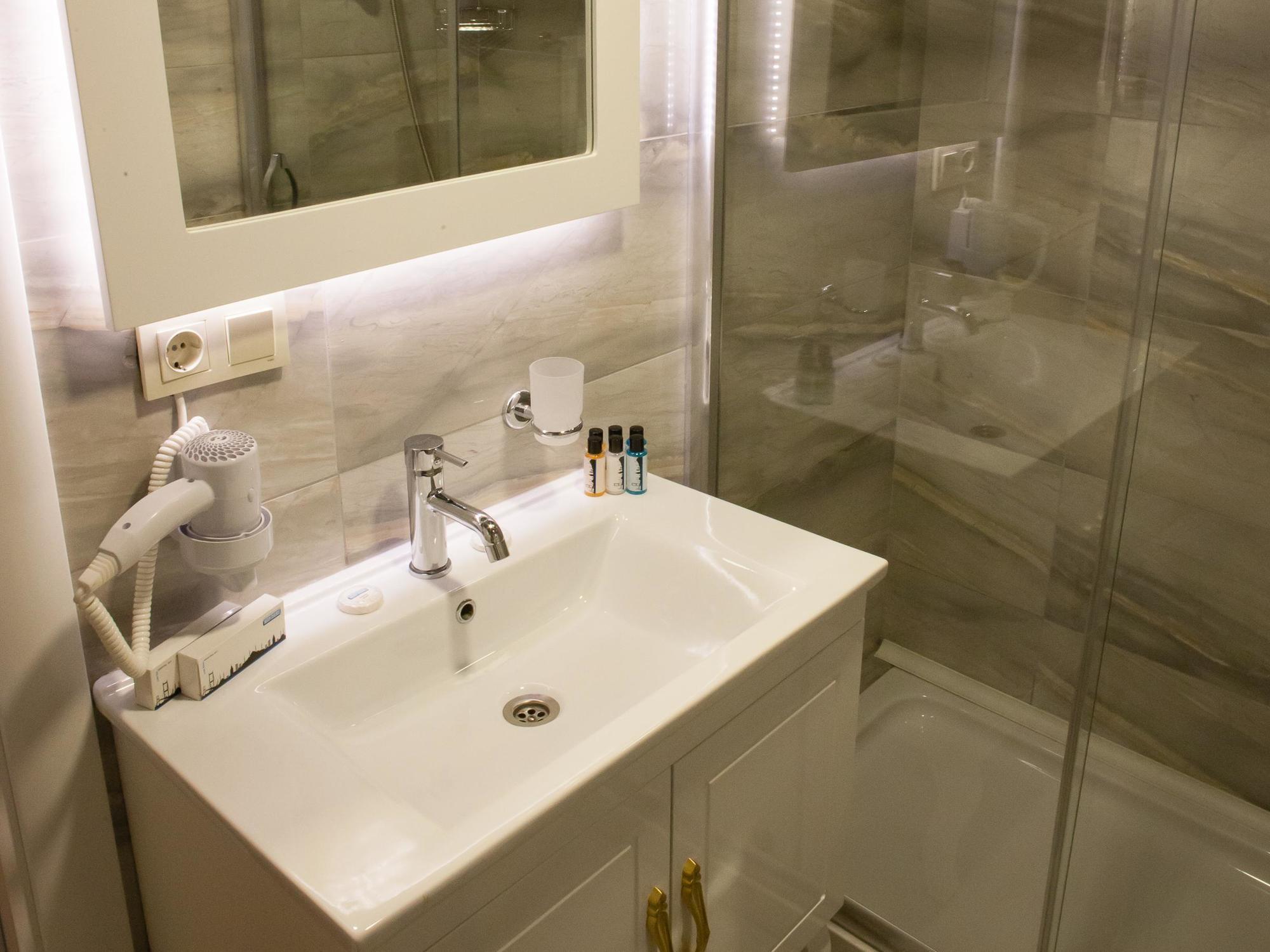 Istanburg Efes Hotel 2*