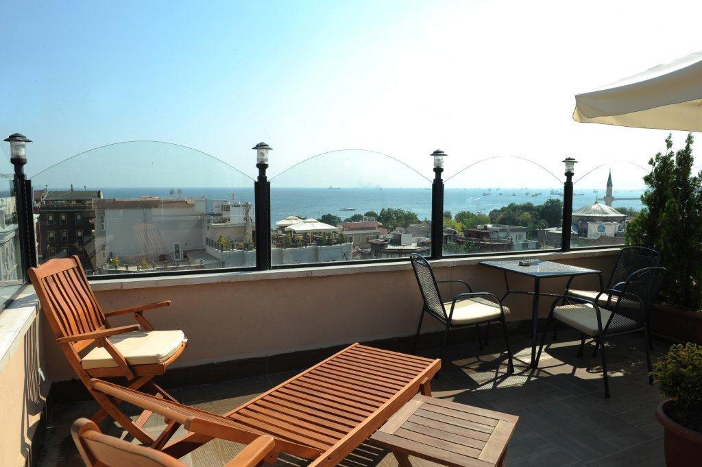 Coliseum Hotel 2*