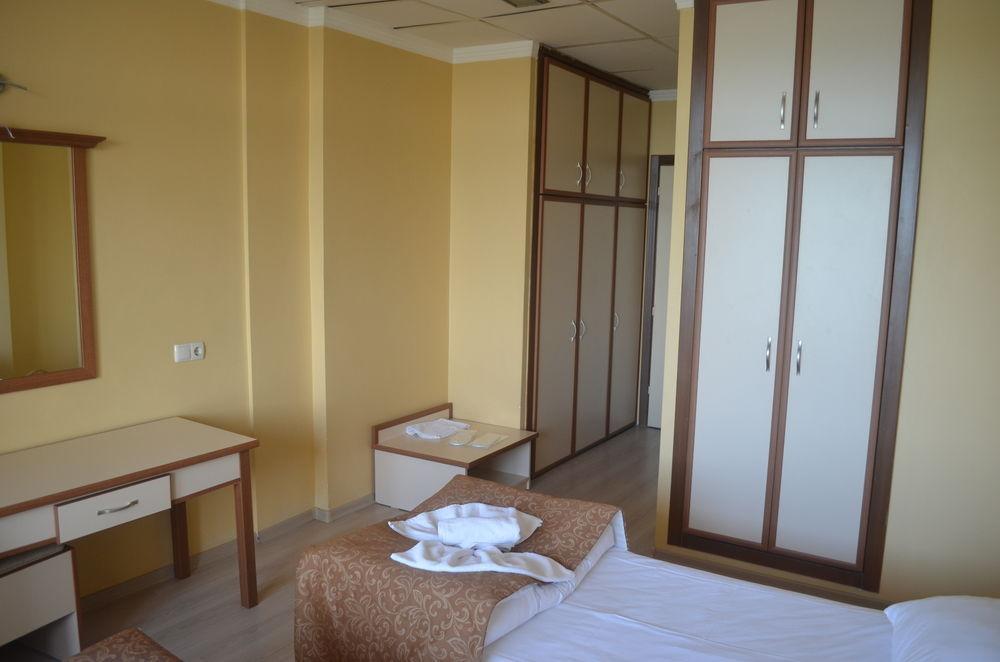 Ayvalik Palas Hotel 2*