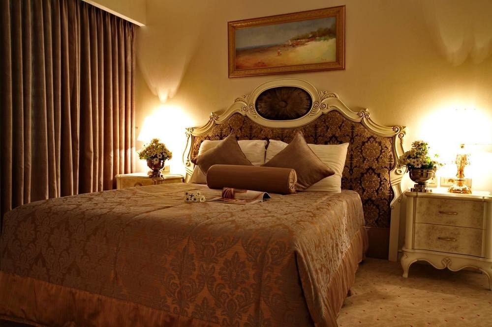 Demir Hotel 4*