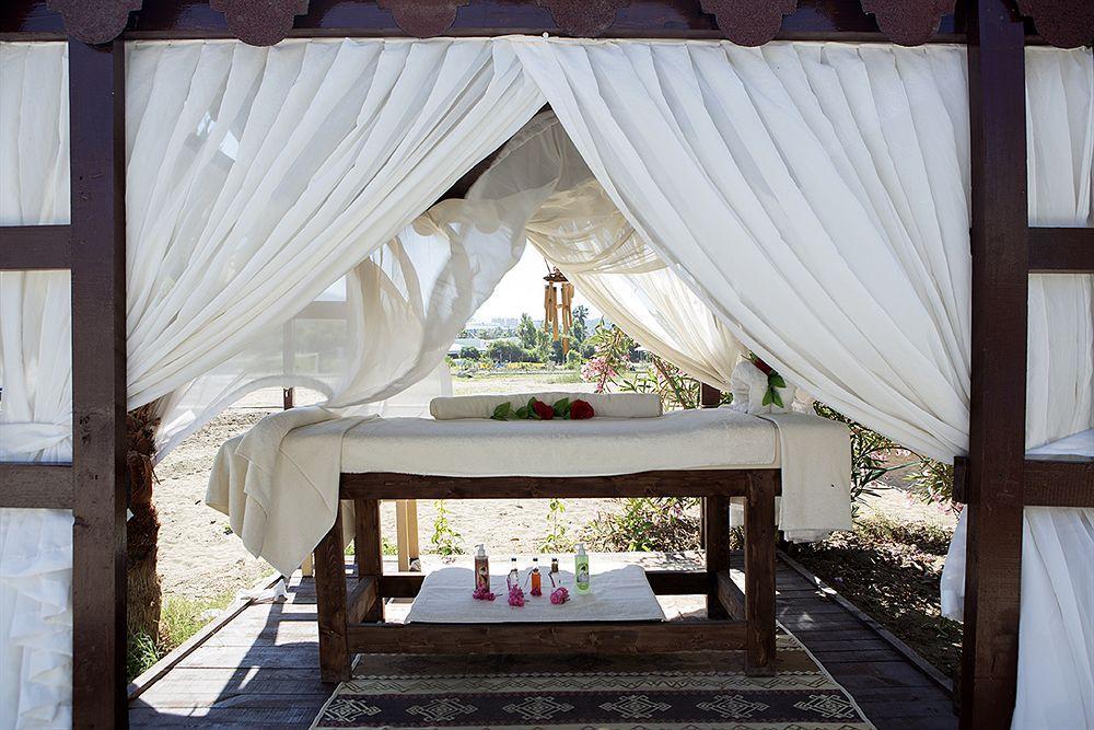 Larissa Blue Resort 3*