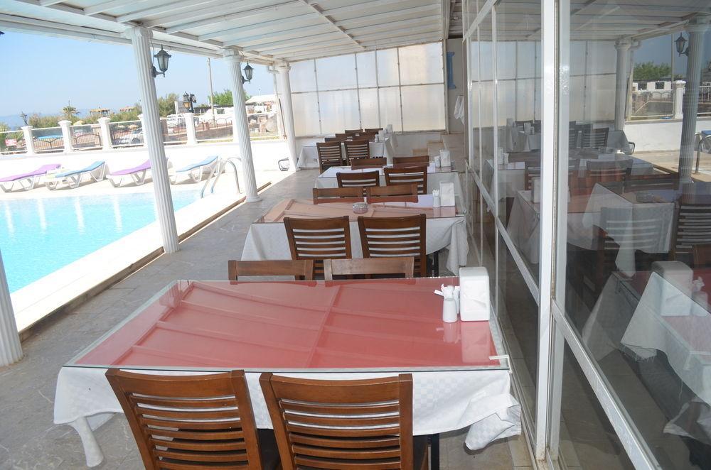 Yasmin Hotel 2*