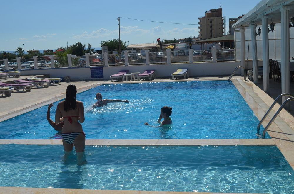 Yasmin Hotel 2*