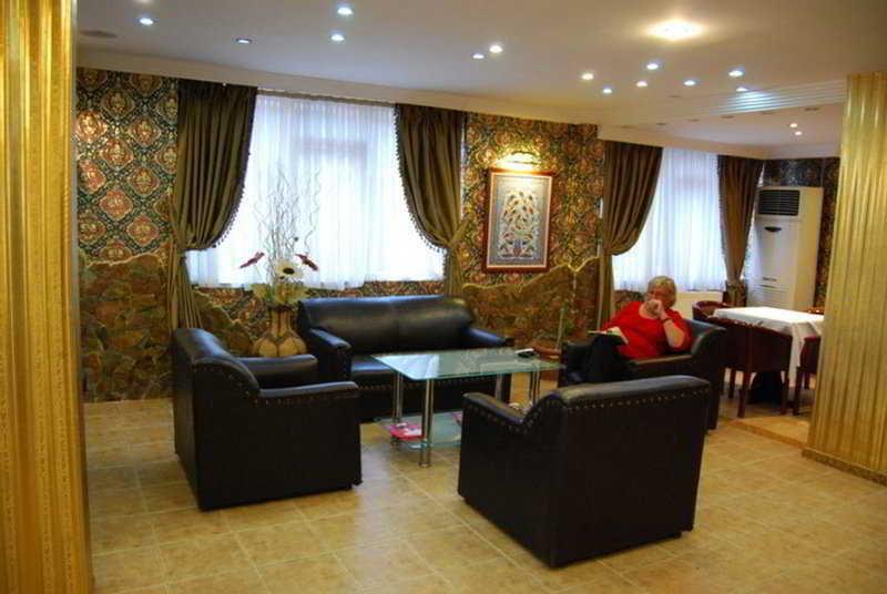 Aquarium Hotel 3*