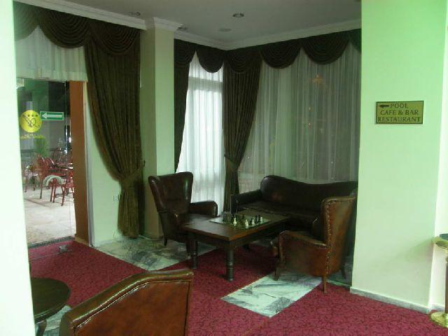 Yade Luxe Hotel 2*