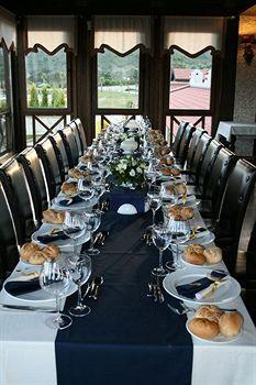 Konvoy & The Country Club Country house *