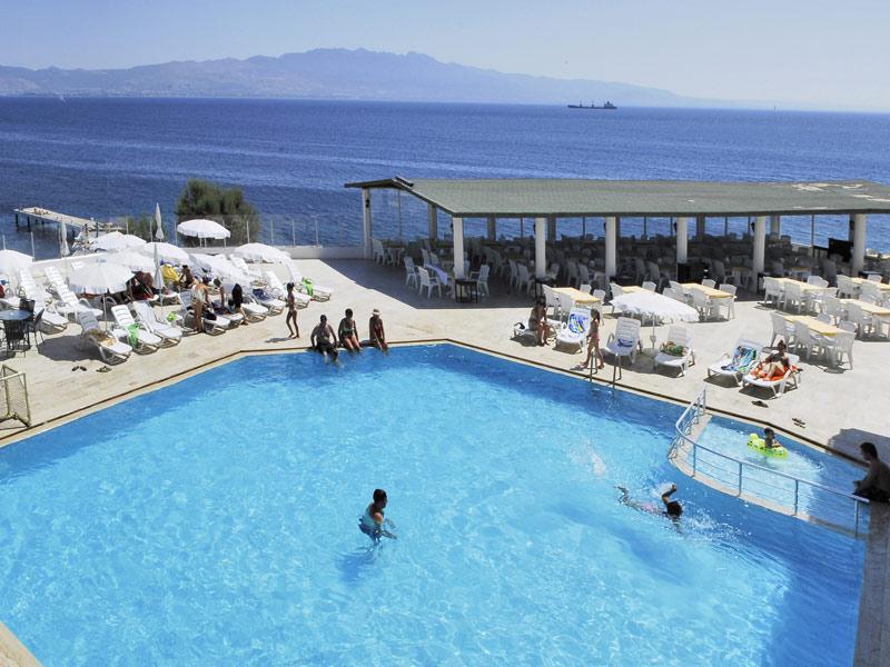 Chronos Akyarlar Hotel 3*