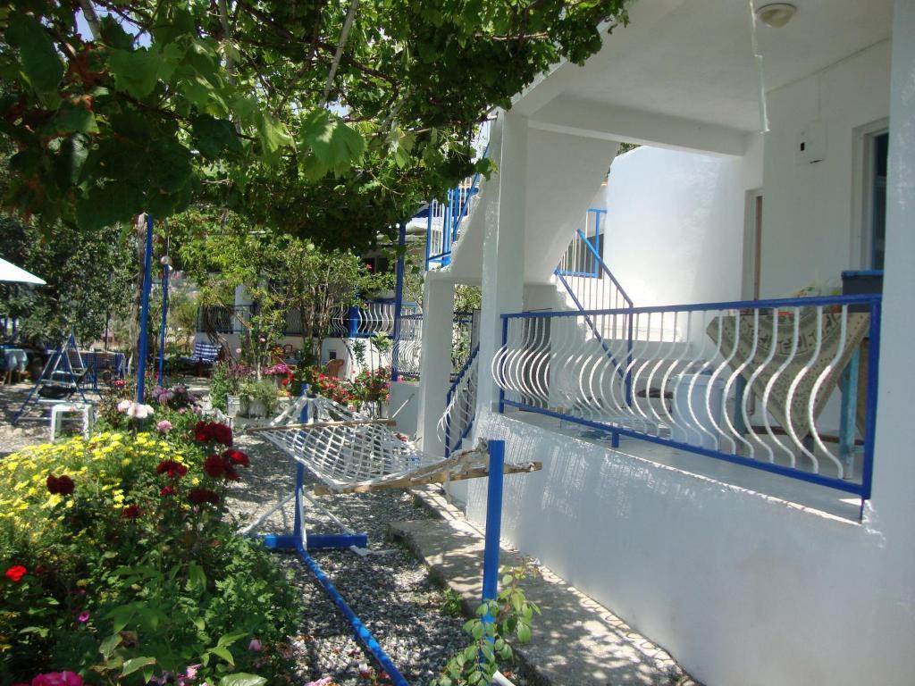 Mavi Akvaryum Pension Sogut (Aegean)