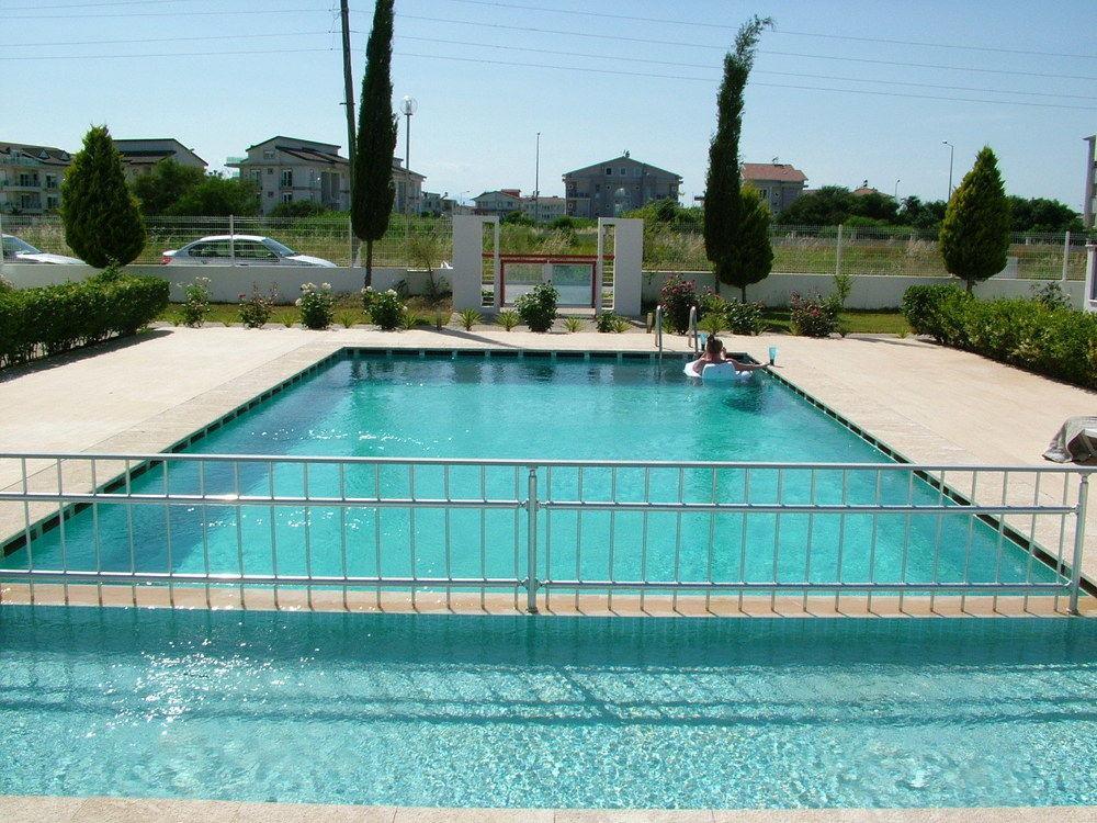 Golf Apartment *