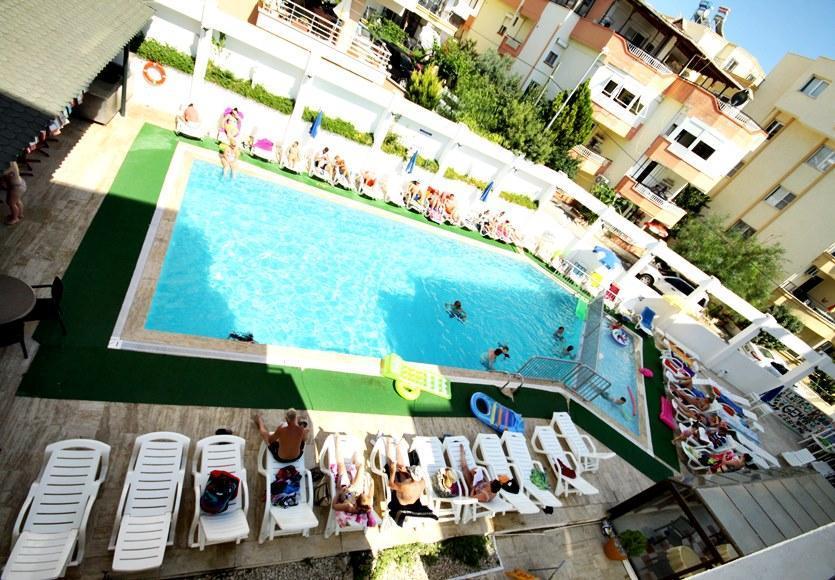 Tuntas Altinkum Aparthotel 3*