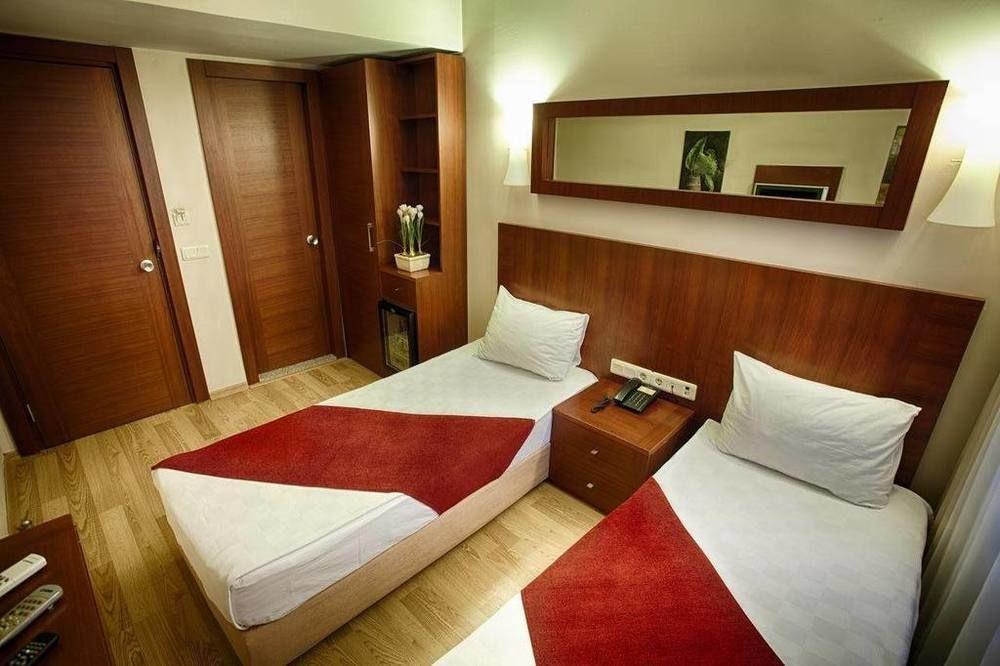 Pelit Hotel 3*
