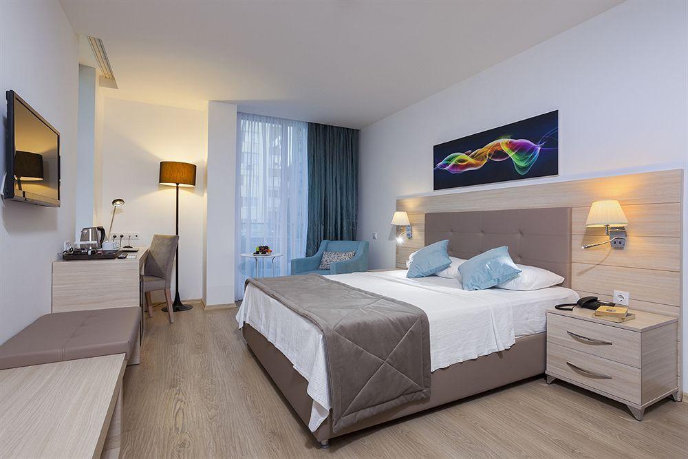 Aparthotel The & Antalya