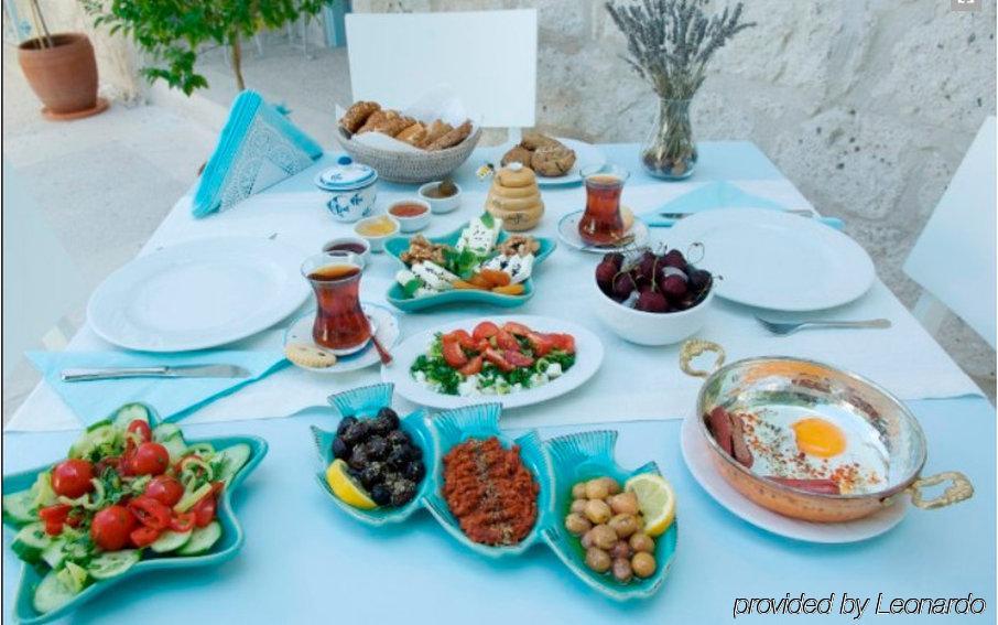 Alura Hotel