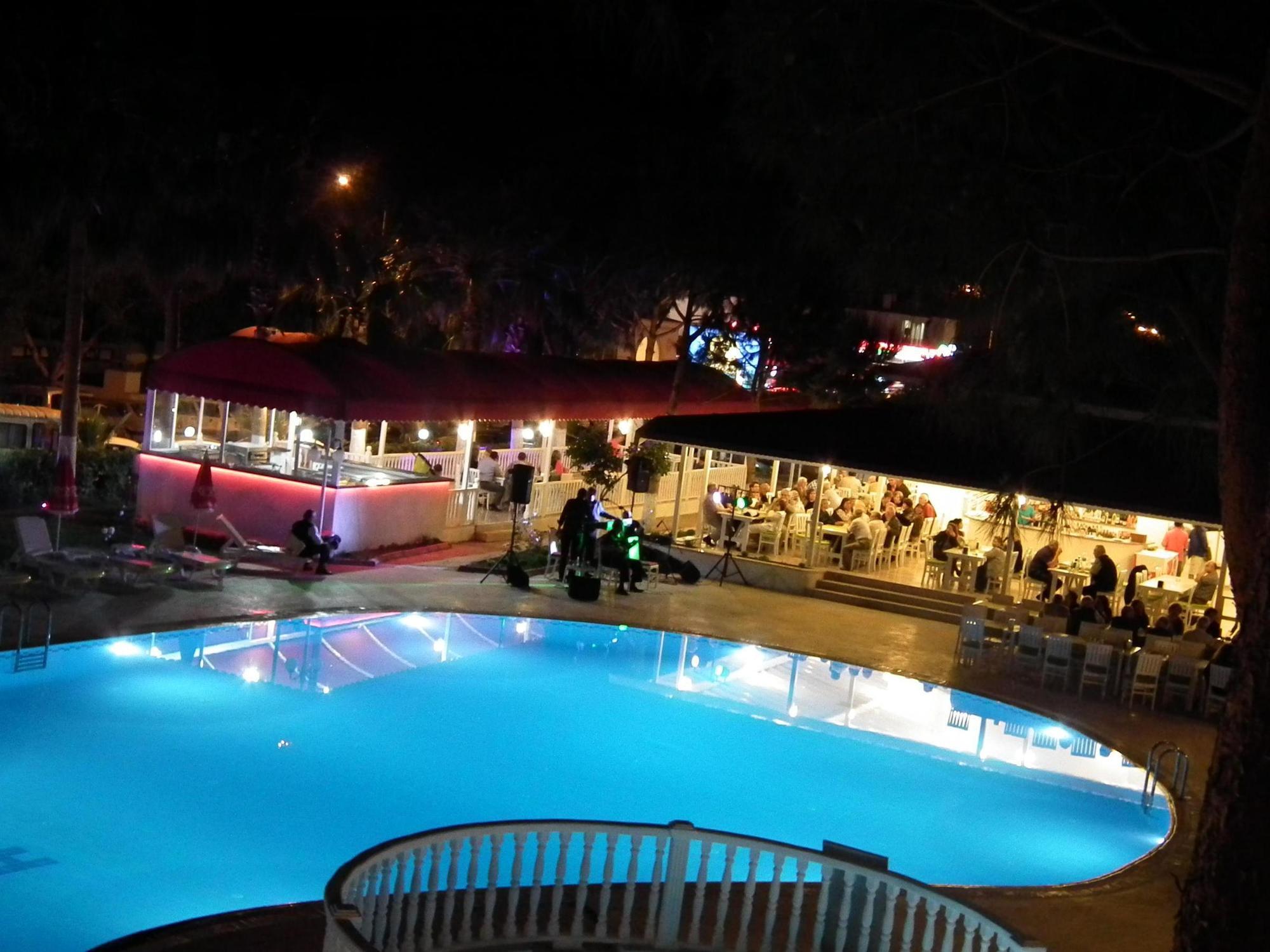 White 3* Oludeniz