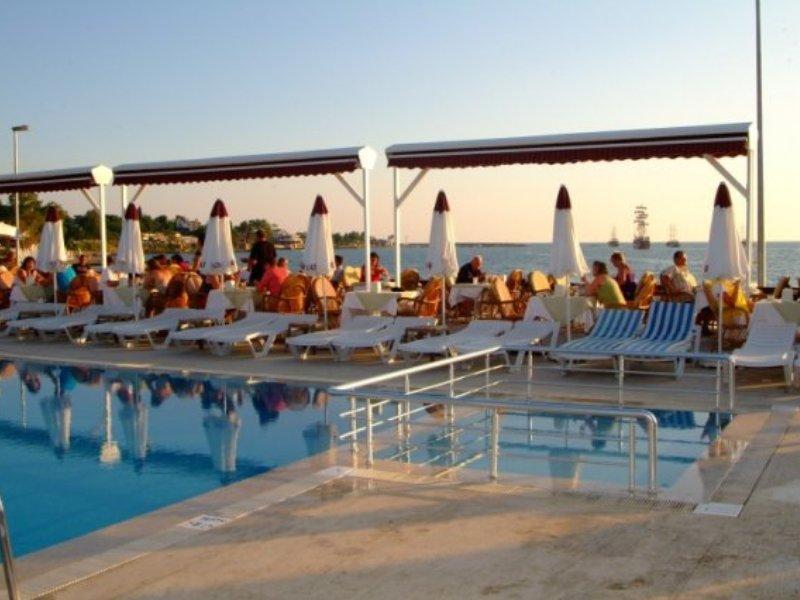 Hotel Altinkum