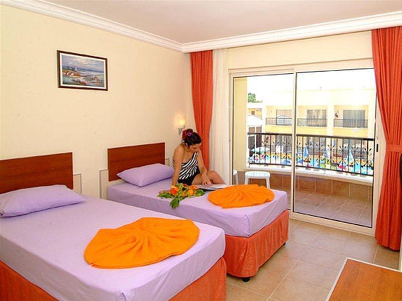 Hotel Sayanora