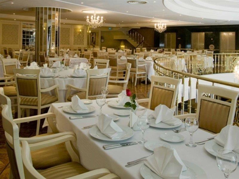 Hotel Elite World Comfy Taksim 4*