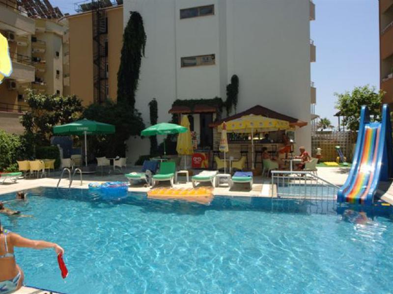 Hotel Kleopatra Celine 3*
