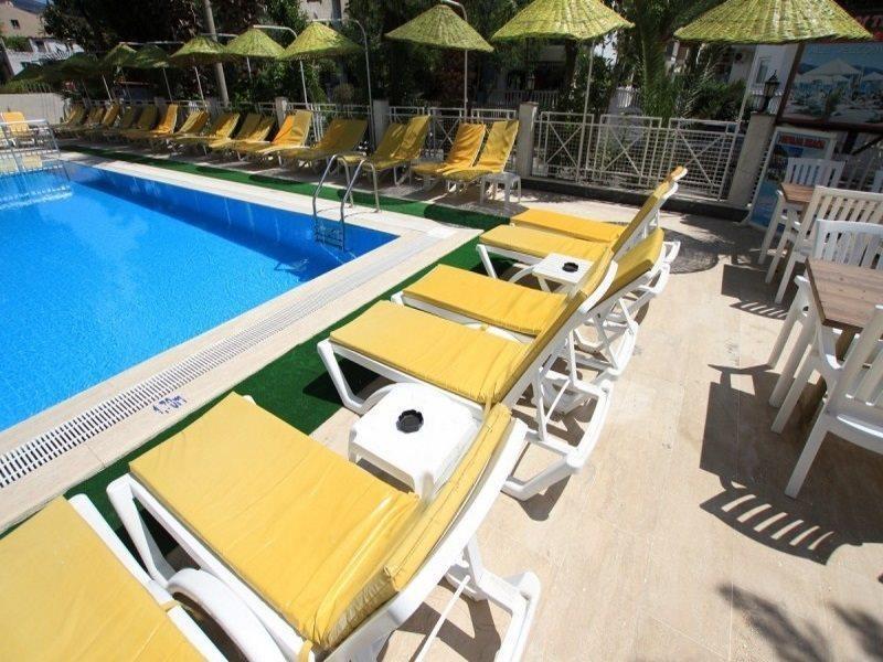Hotel Myra 3*