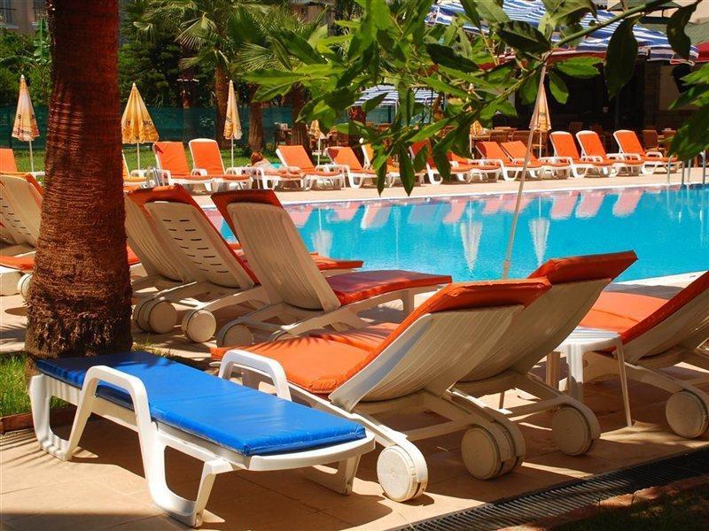 Aparthotel Club Dena